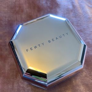 FENTY beauty setting powder